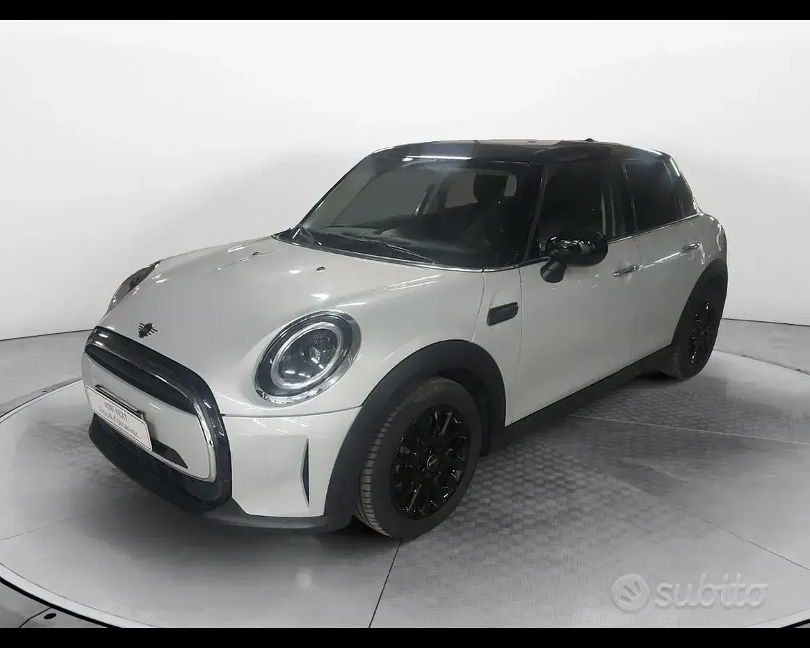 Usata Mini Cooper Classic 136 CV (100 kW) 2022 Bianco Utilitaria