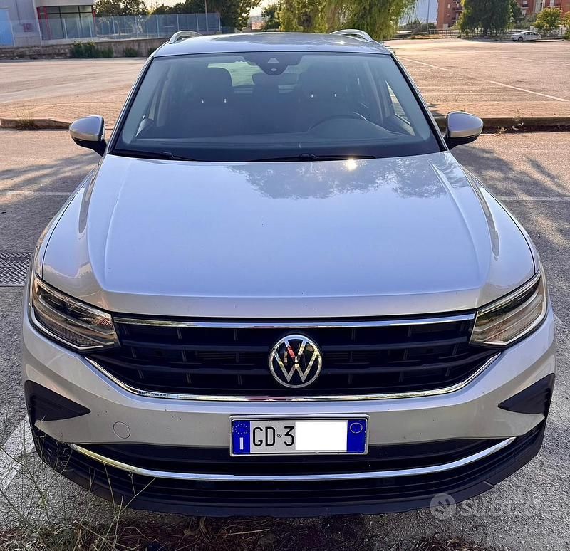 Usata VW Tiguan Life 150 CV (110 kW) 2021 Grigio SUV