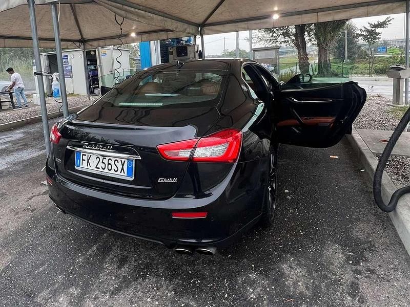 Usata Maserati Ghibli 411 CV (302 kW) 2017 Nero Berlina
