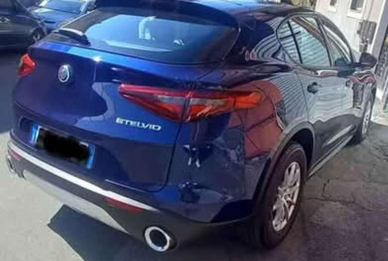 Usata Alfa Romeo Stelvio Tech Edition 160 CV (117 kW) 2019 SUV