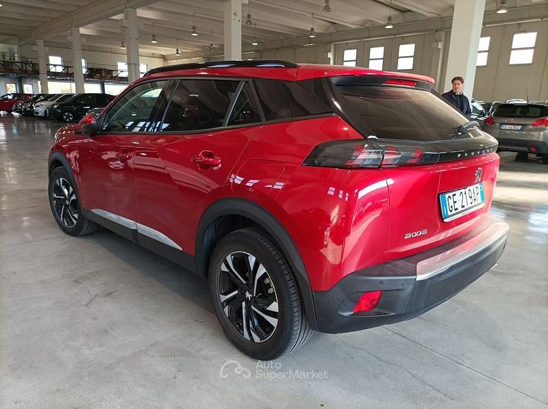 Usata Peugeot 2008 Allure 110 CV (80 kW) 2021 Rosso SUV