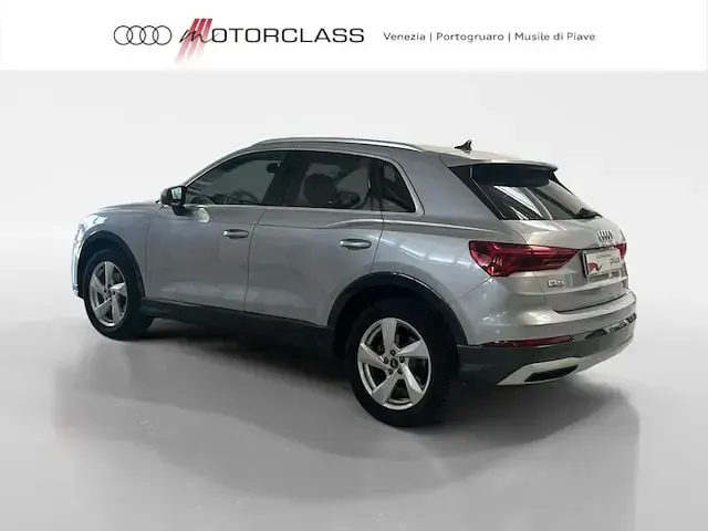 Usata Audi Q3 Advanced 150 CV (110 kW) 2025 Argento fioretto metallizzato SUV