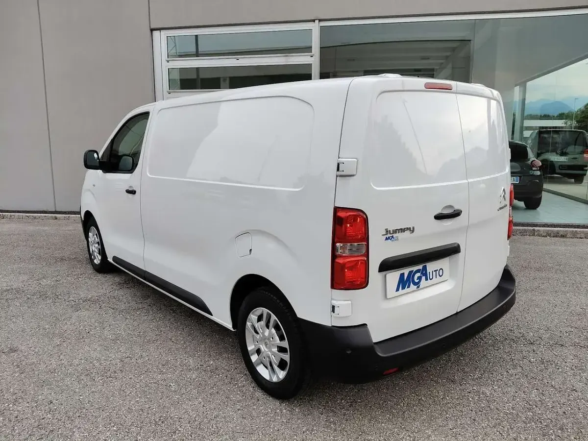 Usata Citroën Jumpy 120 CV (88 kW) 2020 Bianco Monovolume