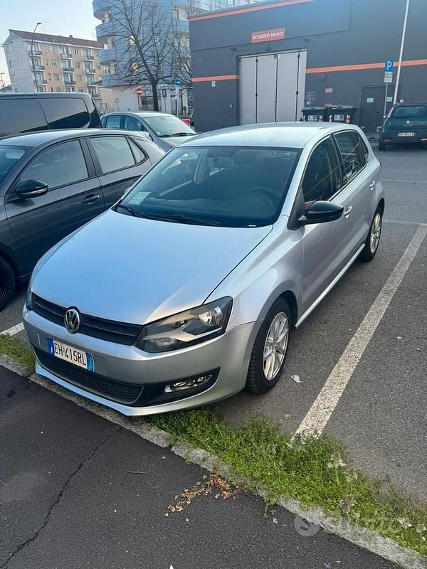 Usata VW Polo Comfortline 75 CV (55 kW) 2011 Grigio Utilitaria