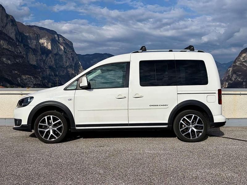 Usata VW Caddy 102 CV (75 kW) 2015 Bianco Monovolume