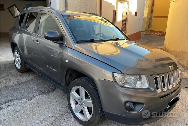 Usata Jeep Compass Limited 163 CV (119 kW) 2013 Grigio SUV