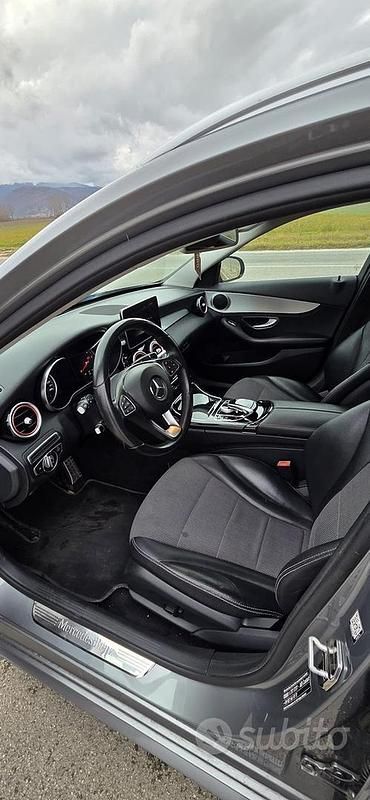 Usata Mercedes C250 Premium 204 CV (150 kW) 2015 Grigio Station wagon