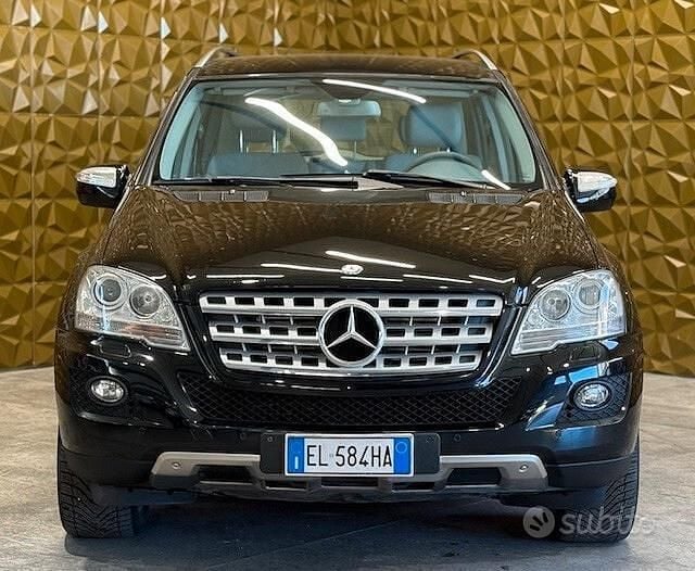 Nero Usata 2012 Mercedes ML350 SUV | 13.900 € (Super prezzo) - Immagine 1/4