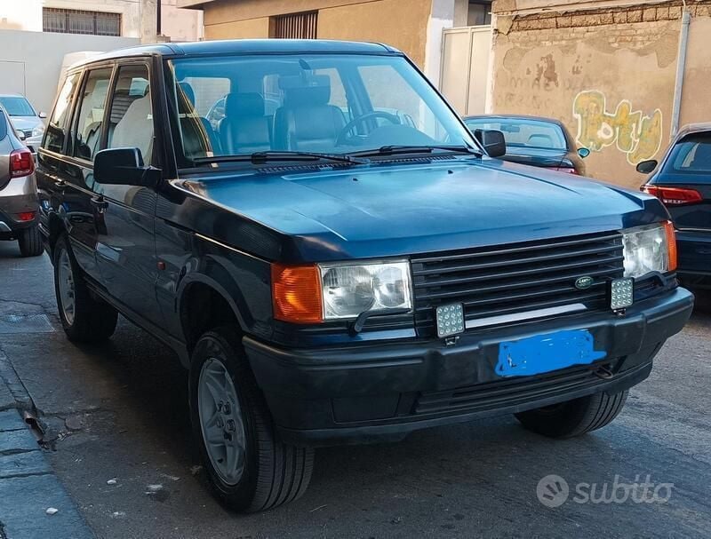 Blu Usata 1996 Land Rover Range Rover SUV | 6000 € (Buon prezzo) - Immagine 1/4