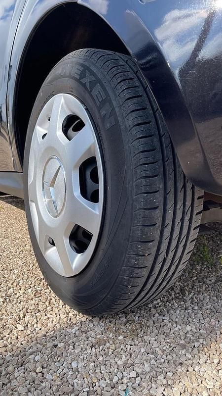 Usata Mercedes A180 Elegance 108 CV (79 kW) 2011 Nero Berlina