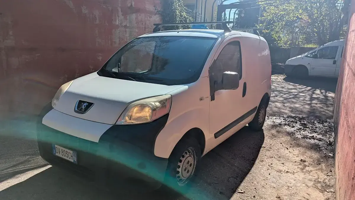 Usata Peugeot Bipper 70 CV (51 kW) 2009 Monovolume