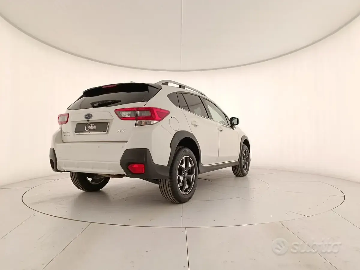 Usata Subaru XV Style 114 CV (83 kW) 2020 Bianco SUV