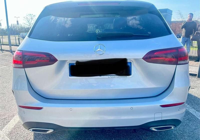 Usata Mercedes B180 Business 116 CV (85 kW) 2021 Utilitaria