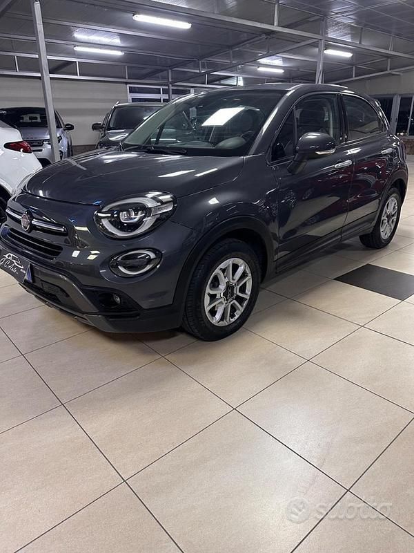 Grigio Usata 2020 Fiat 500X Cross SUV | 14.900 € (Buon prezzo) - Immagine 1/4