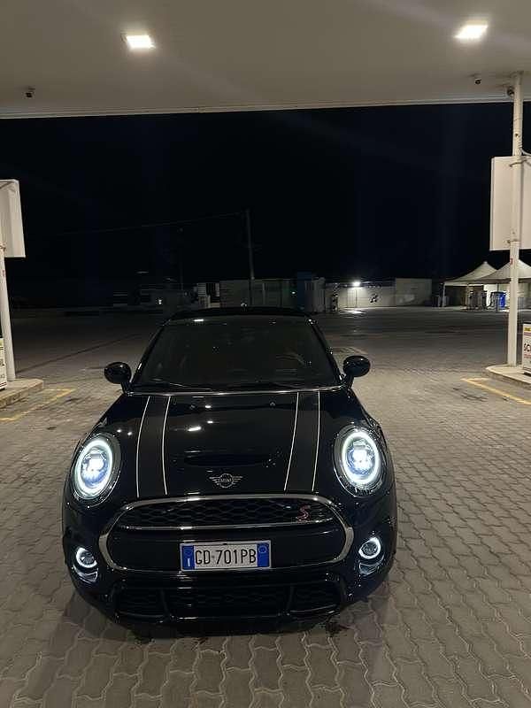 Usata Mini John Cooper Works 178 CV (130 kW) 2021 Utilitaria