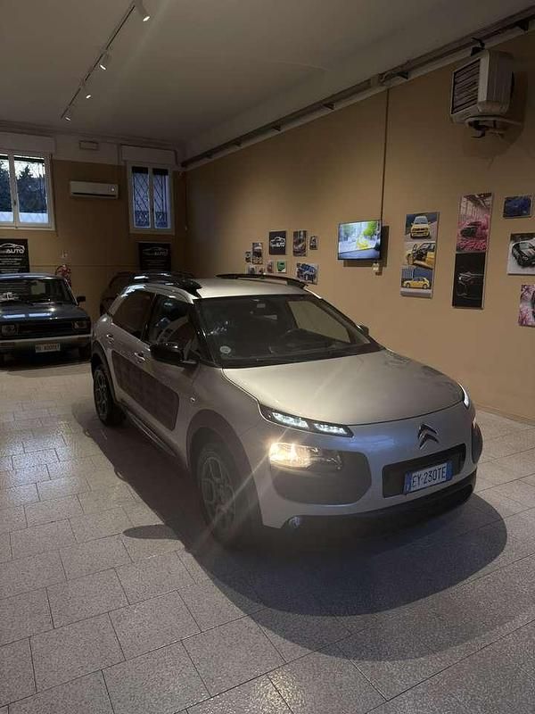 Usata Citroën C4 Feel 82 CV (60 kW) 2015 Argento Berlina