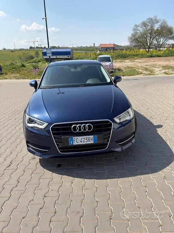 Usata Audi A3 Ambition 110 CV (80 kW) 2016 Blu Berlina