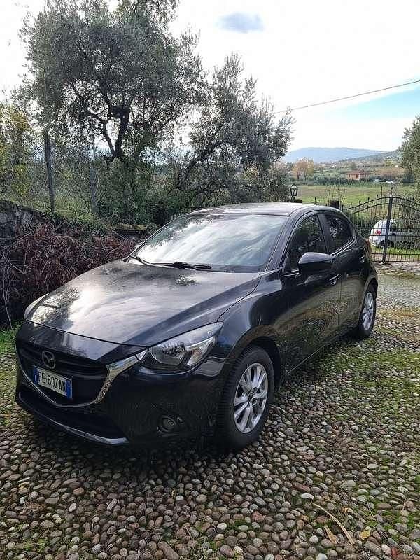 Usata Mazda 2 Evolve 75 CV (55 kW) 2016 Nero Utilitaria