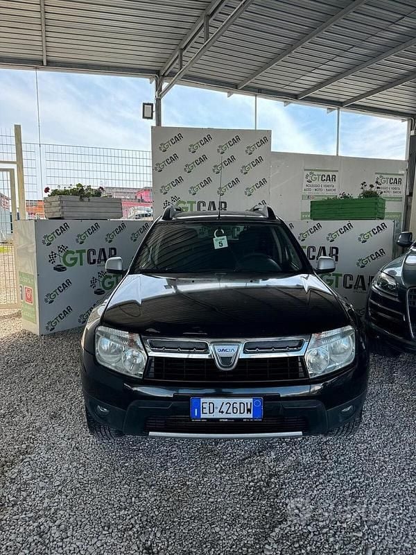 Usata Dacia Duster Lauréate 110 CV (80 kW) 2010 Nero SUV