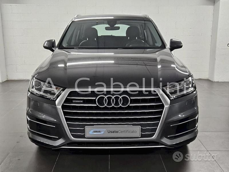 Usata Audi Q7 Comfort 231 CV (169 kW) 2018 Grigio SUV