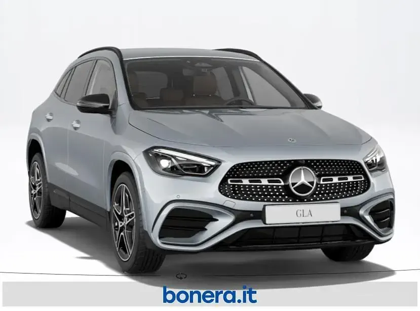Nuova Mercedes GLA200 AMG line 149 CV (109 kW) 2026 Argento SUV