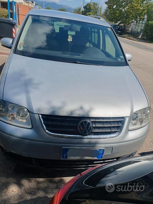 Usata VW Touran 101 CV (74 kW) 2003 Grigio Monovolume