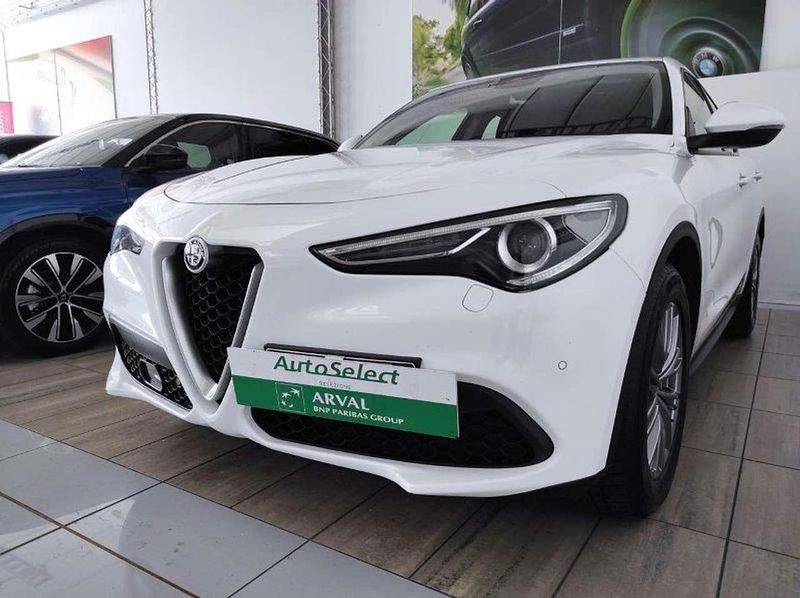 Usata Alfa Romeo Stelvio Business 160 CV (117 kW) 2021 Bianco SUV