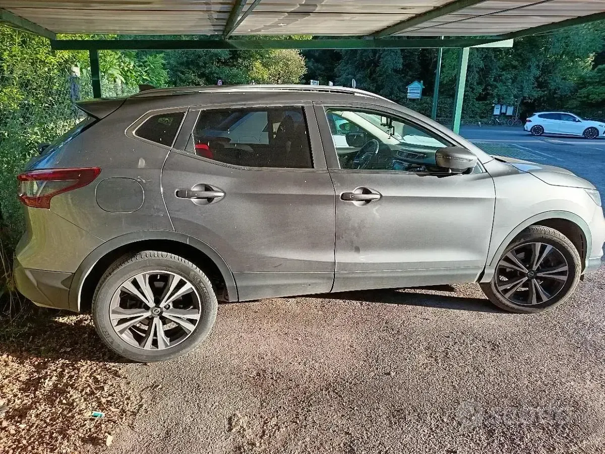 Usata Nissan Qashqai 116 CV (85 kW) 2021 Grigio SUV