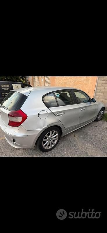 Usata BMW 120 163 CV (119 kW) 2005 Grigio Utilitaria