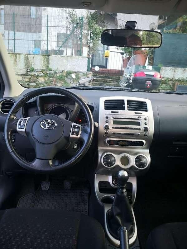 Usata Toyota Urban Cruiser Sol 90 CV (66 kW) 2010 Utilitaria