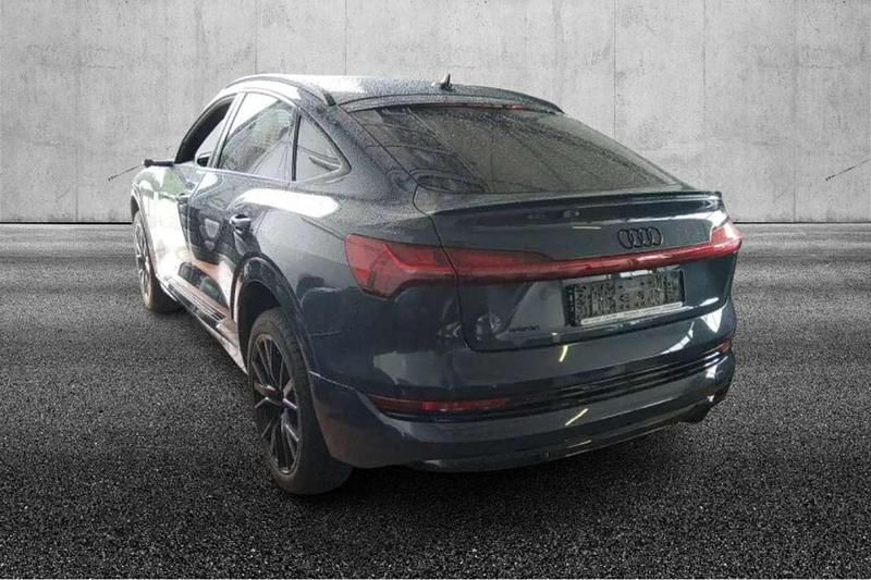 Usata Audi e-tron S-Line 300 kW (408 CV) 2022 Blu/azzurro SUV