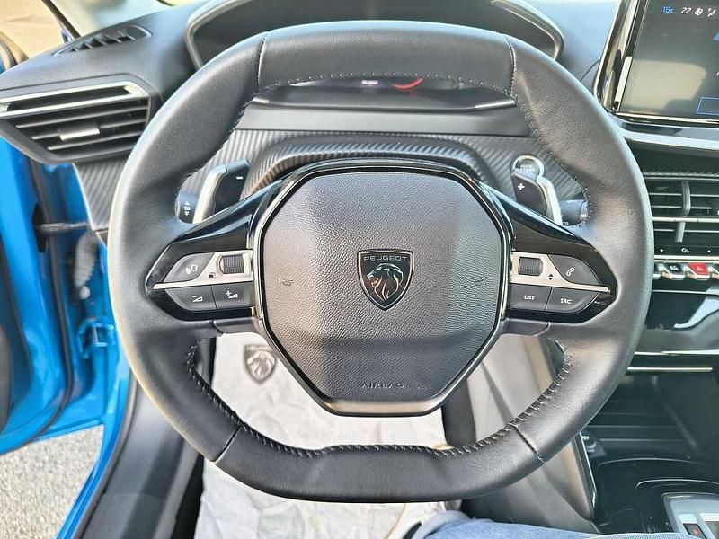 Usata Peugeot 208 Allure 101 CV (74 kW) 2024 Blu Utilitaria