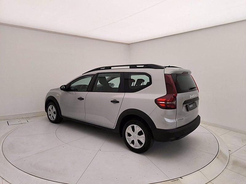 Usata Dacia Jogger Essentiel 101 CV (74 kW) 2023 Bianco Monovolume