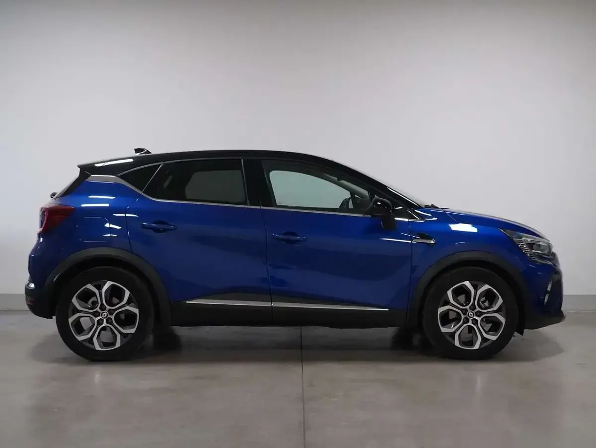 Usata Renault Captur Intens 143 CV (105 kW) 2023 Grigio SUV