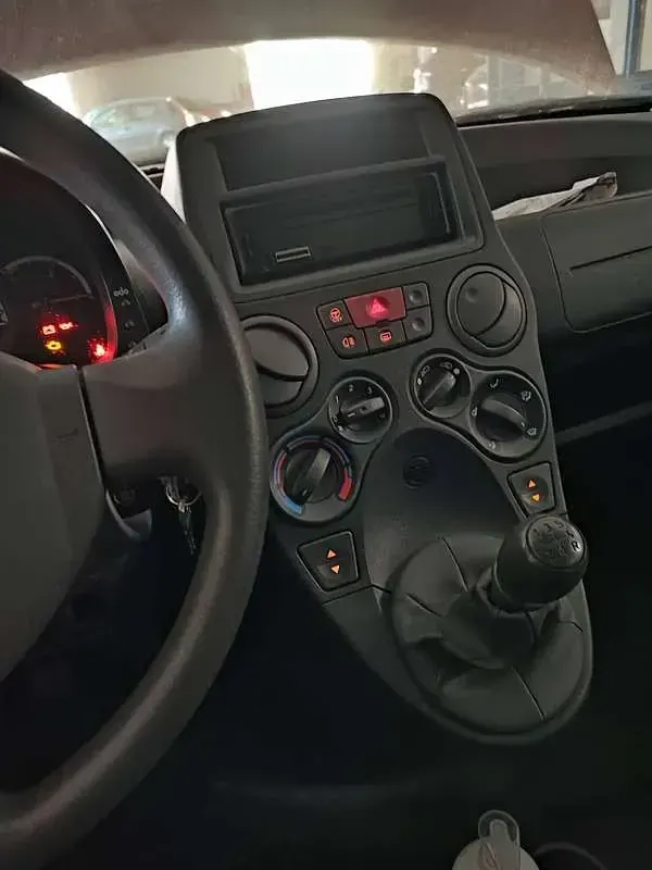 Usata Fiat Panda 69 CV (50 kW) 2011 Rosso Utilitaria