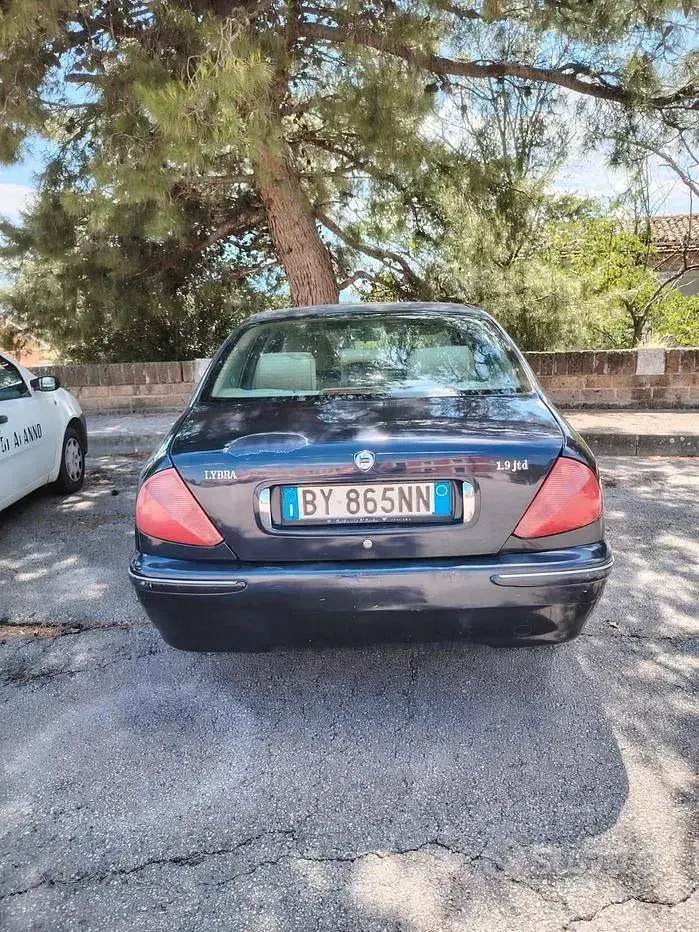 Usata Lancia Lybra 116 CV (85 kW) 2001 Berlina