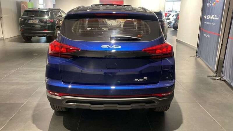 Usata EVO Evo 5 93 kW (127 CV) 2023 Blu SUV