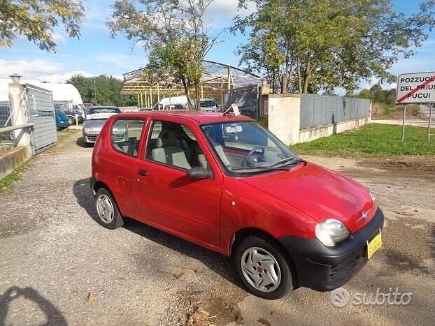 Usata Fiat 600 Active 54 CV (39 kW) 2009 Rosso Berlina