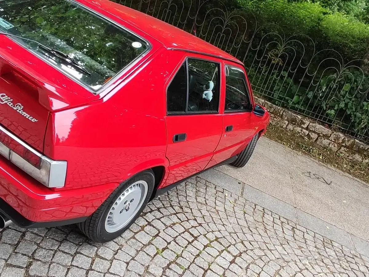 Usata Alfa Romeo 33 Quadrifoglio Verde 118 CV (86 kW) 1988 Rosso Berlina