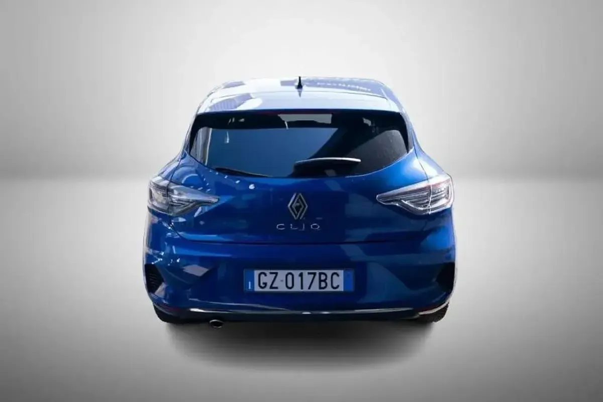 Usata Renault Clio V Techno 91 CV (66 kW) 2025 Blu/azzurro Utilitaria
