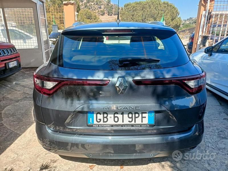 Usata Renault Mégane GrandTour 115 CV (84 kW) 2020 Blu Station wagon