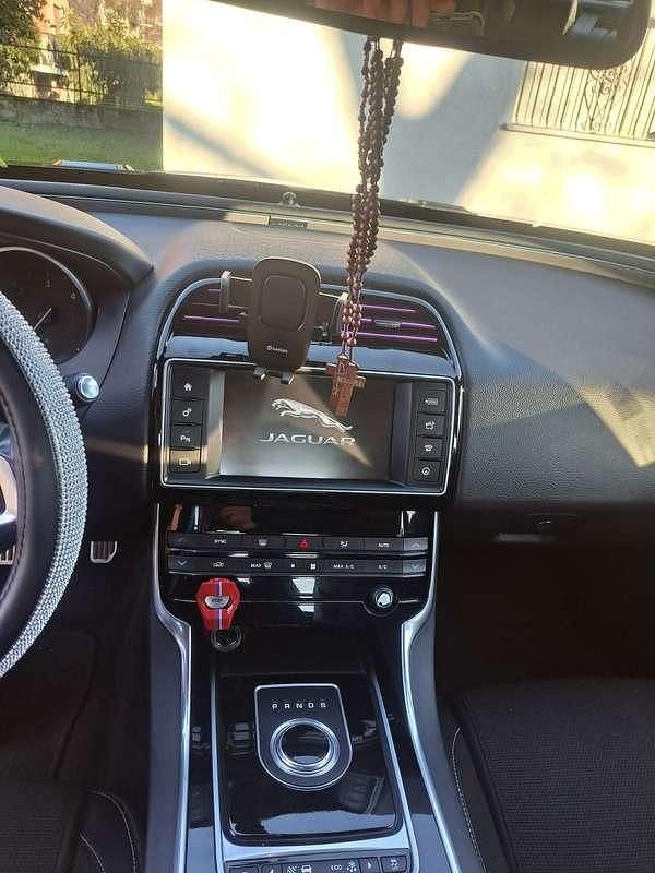 Occasion Jaguar XE R-Sport 179 ch (131 kW) 2017 Berline