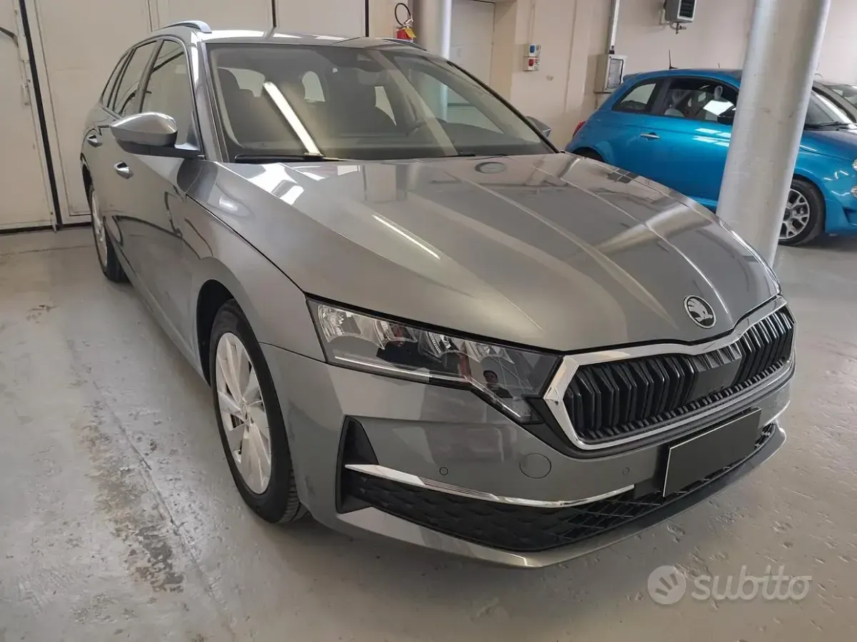Usata Skoda Octavia Executive 150 CV (110 kW) 2024 Antracite Station wagon