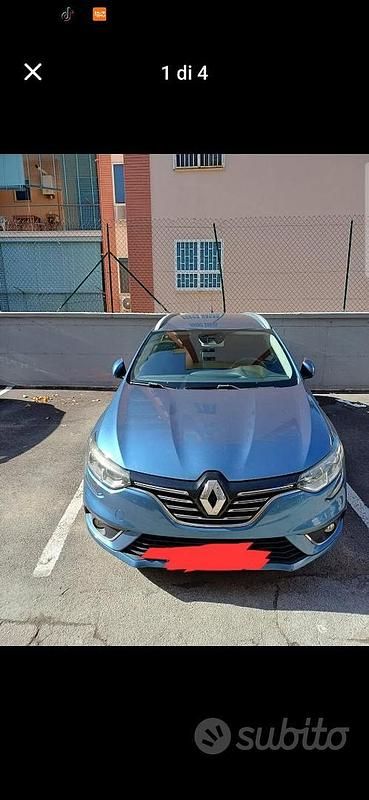 Usata Renault Mégane GrandTour 115 CV (84 kW) 2017 Blu Station wagon