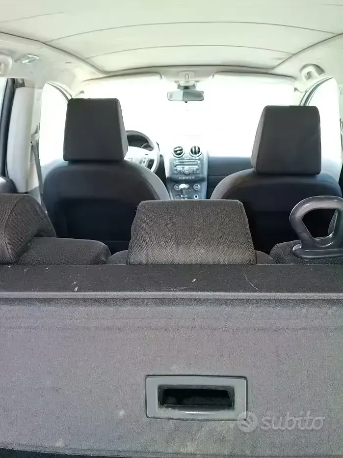 Usata Nissan Qashqai +2 103 CV (75 kW) 2009 Grigio SUV