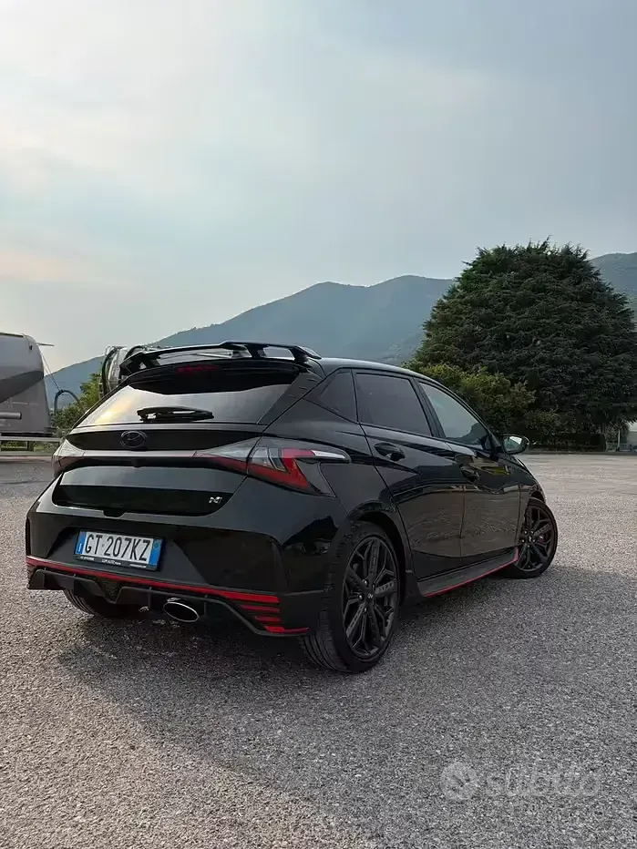 Usata Hyundai i20 204 CV (150 kW) 2024 Nero Utilitaria