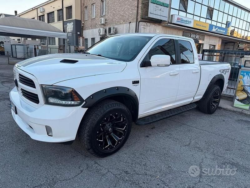 Usata Dodge Ram 401 CV (294 kW) 2015 Bianco Pick-up