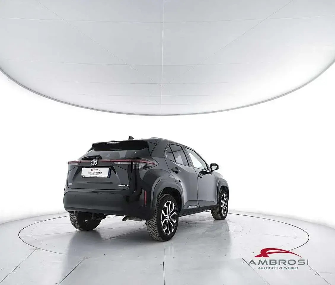 Usata Toyota Yaris Cross Trend 92 CV (67 kW) 2022 Nero SUV