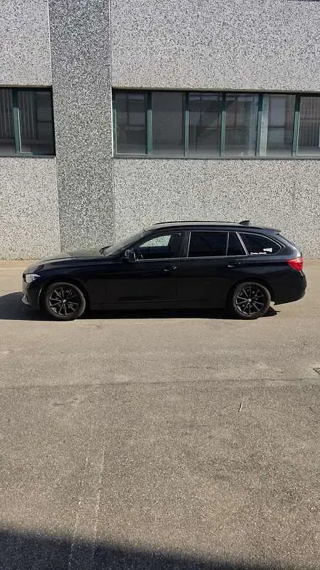 Usata BMW 318 Advantage 150 CV (110 kW) 2017 Nero Station wagon