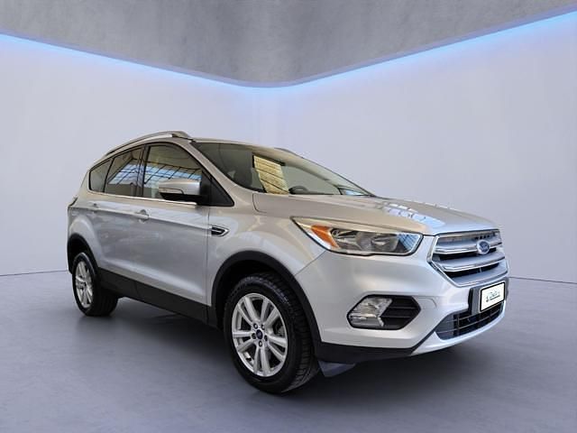 Usata Ford Kuga S 120 CV (88 kW) 2017 Argento SUV